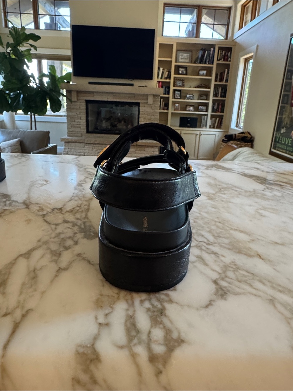 Tory Burch Black Leather Double-Strap Logo Sandals with Gold Hardware 8M - Picture 3 of 6